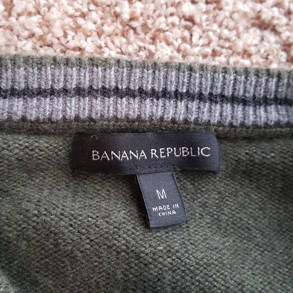 sweater - Picture 2 of 3